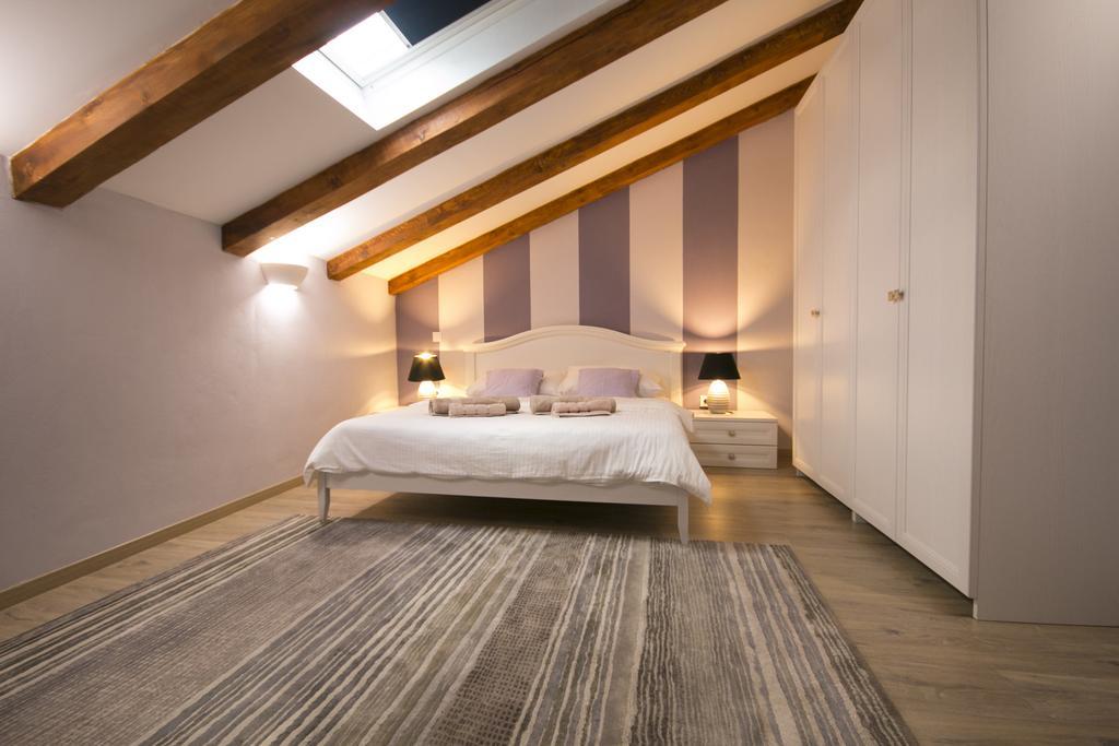 Apartmens Melisa เวอร์ซาร์ ภายนอก รูปภาพ